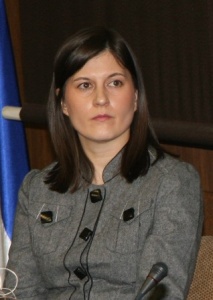 143.jpg