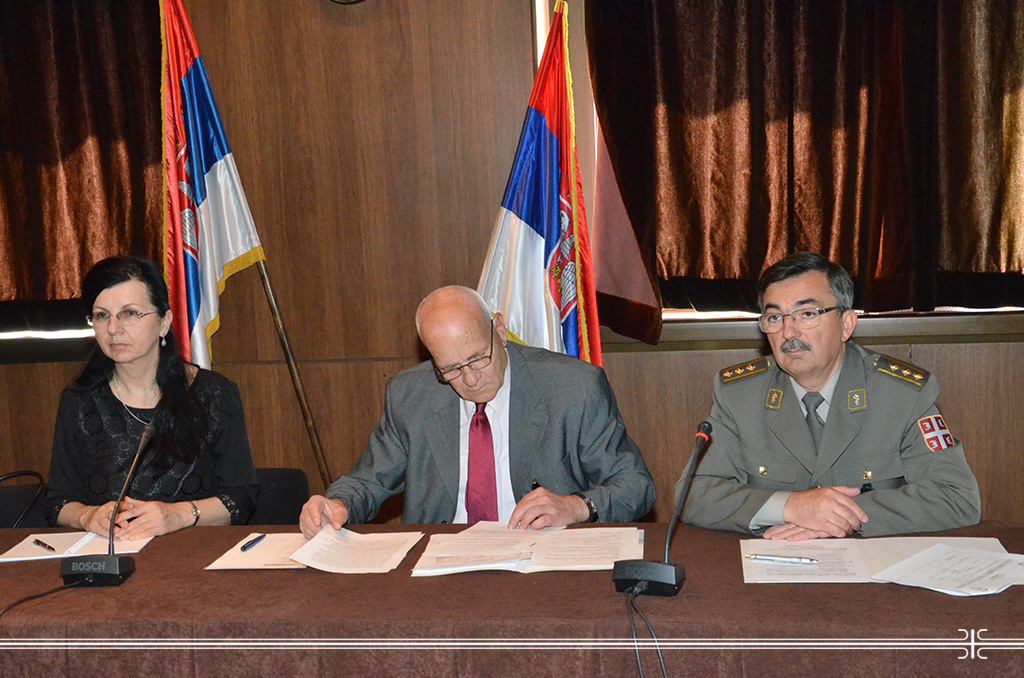 Nefrolozi 042015.jpg